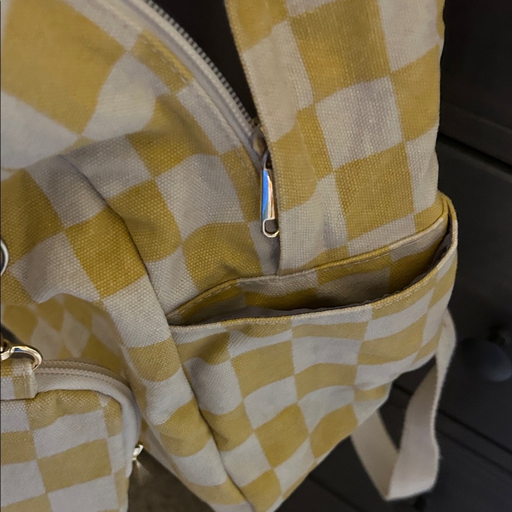 Checkered Backpack - Picture 4 of 7